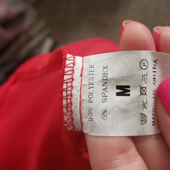 Red blouse ❤ - Picture 4 of 5